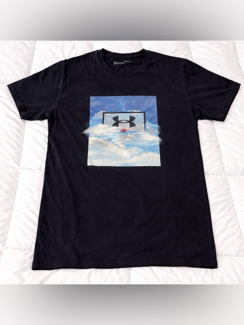 SOLD BUNDLE Under Armour T-shirt - Picture 1 of 1